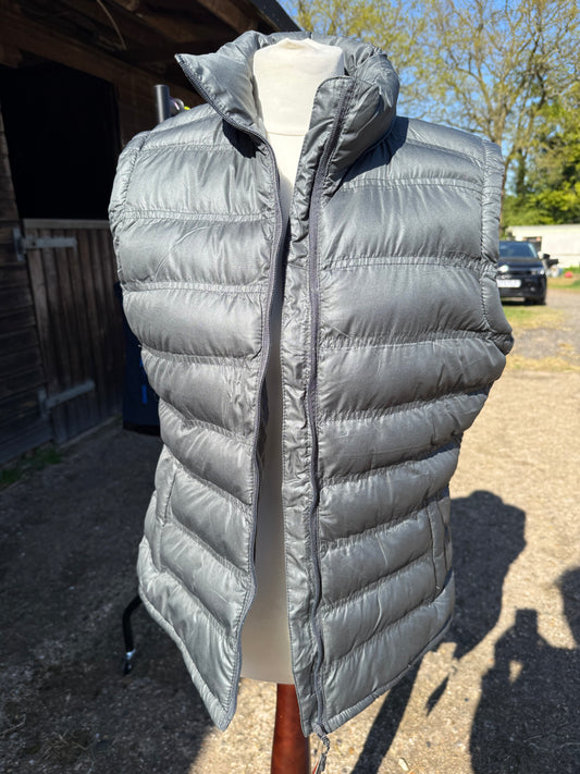 Grey padded gillet
